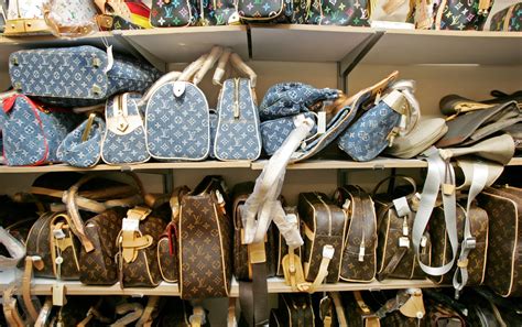 counterfeit fashion stores